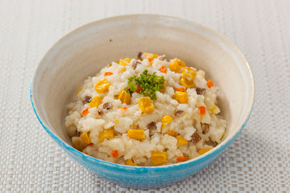 7年保存ﾚﾄﾙﾄ味ごはん3袋＋白飯3袋　そのまま食べられる  耐温度域（-20℃～80℃）車内保存にも適す
